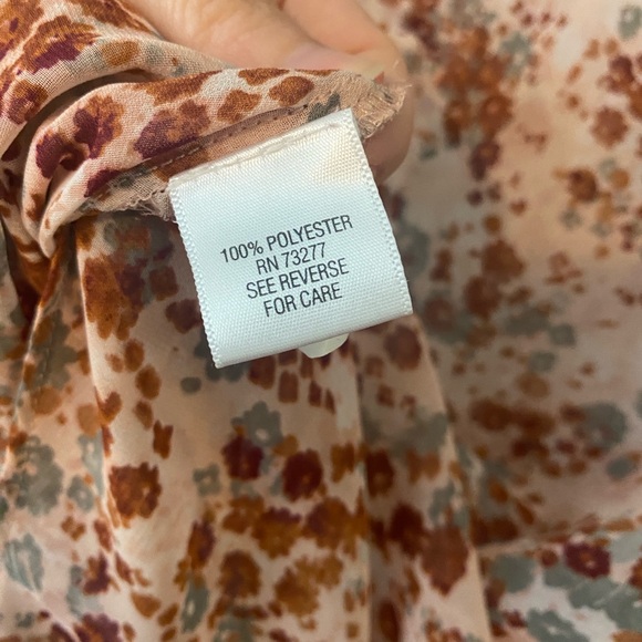 Elle - Sheer Floral Blouse - Medium - Picture 7 of 8